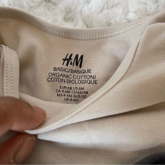 H&M baby onesies | long sleeve | bundle - Picture 6 of 6